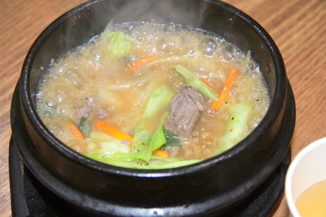 鶴橋コリアンタウン 韓国家庭料理 母の味で江原道郷土料理を味わう