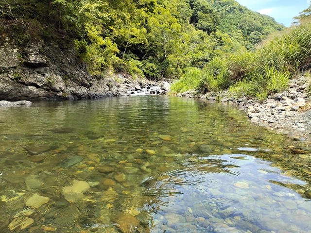 玉川峡で川遊び｜和歌山県九度山町丹生川さえもん